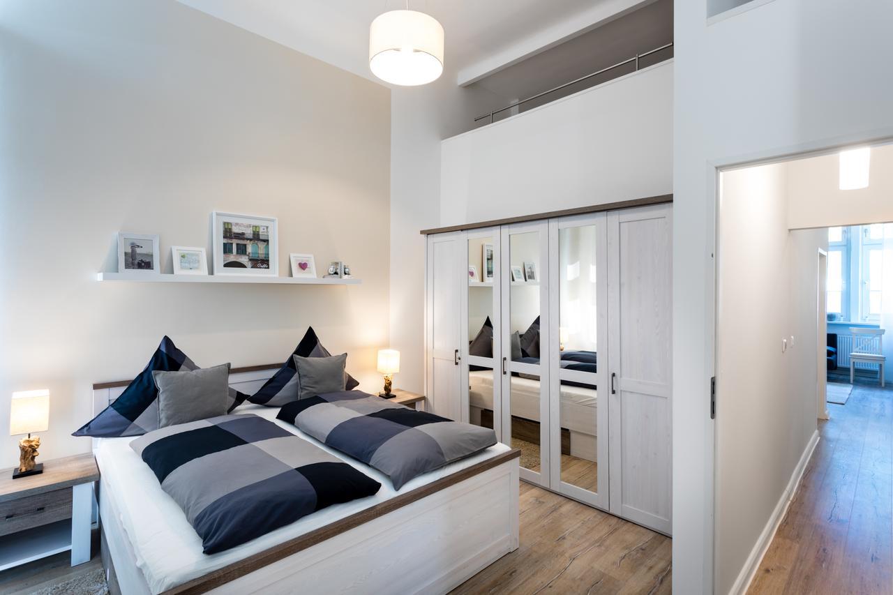 The Goethe Loft, 2 Bedroom Up To 5 People Берлин Екстериор снимка